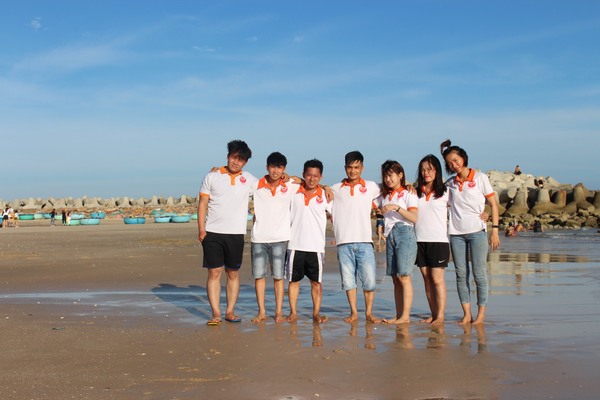 tắm_biển_cùng_đồng_đội